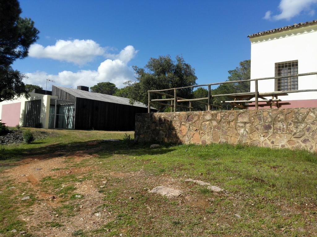 Gasthaus Casas Rurales Cijara Helechosa Exterior foto